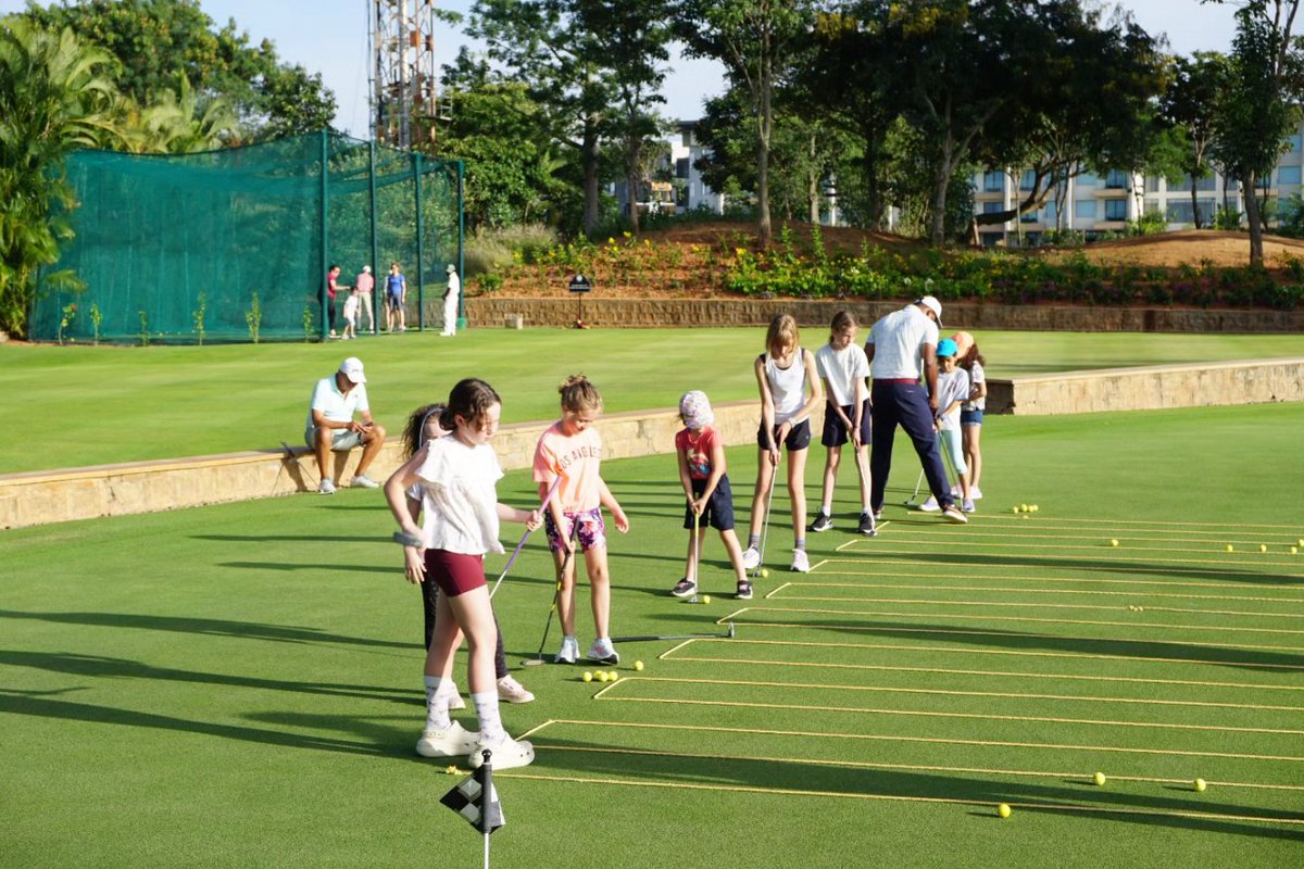 p_golfshire's tweet image. yesterday at the Prestige Golfshire Club our weekly Family Golf Clinic was well attended by resident and member families. 
.
#Juniors #Learngolf #Fun #Sportsmanship #GolfSeason #Troon #Trooninternational
#Growthegame