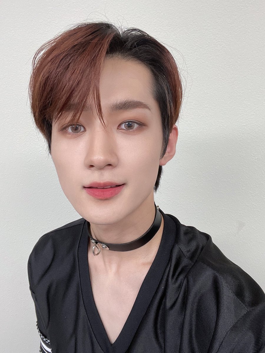 { #YONGSEUNG #용승 #베리베리 #VRVR <a href="/the_verivery/">VERIVERY_OFFICIAL</a> <a href="/by_verivery/">VERIVERY</a> }