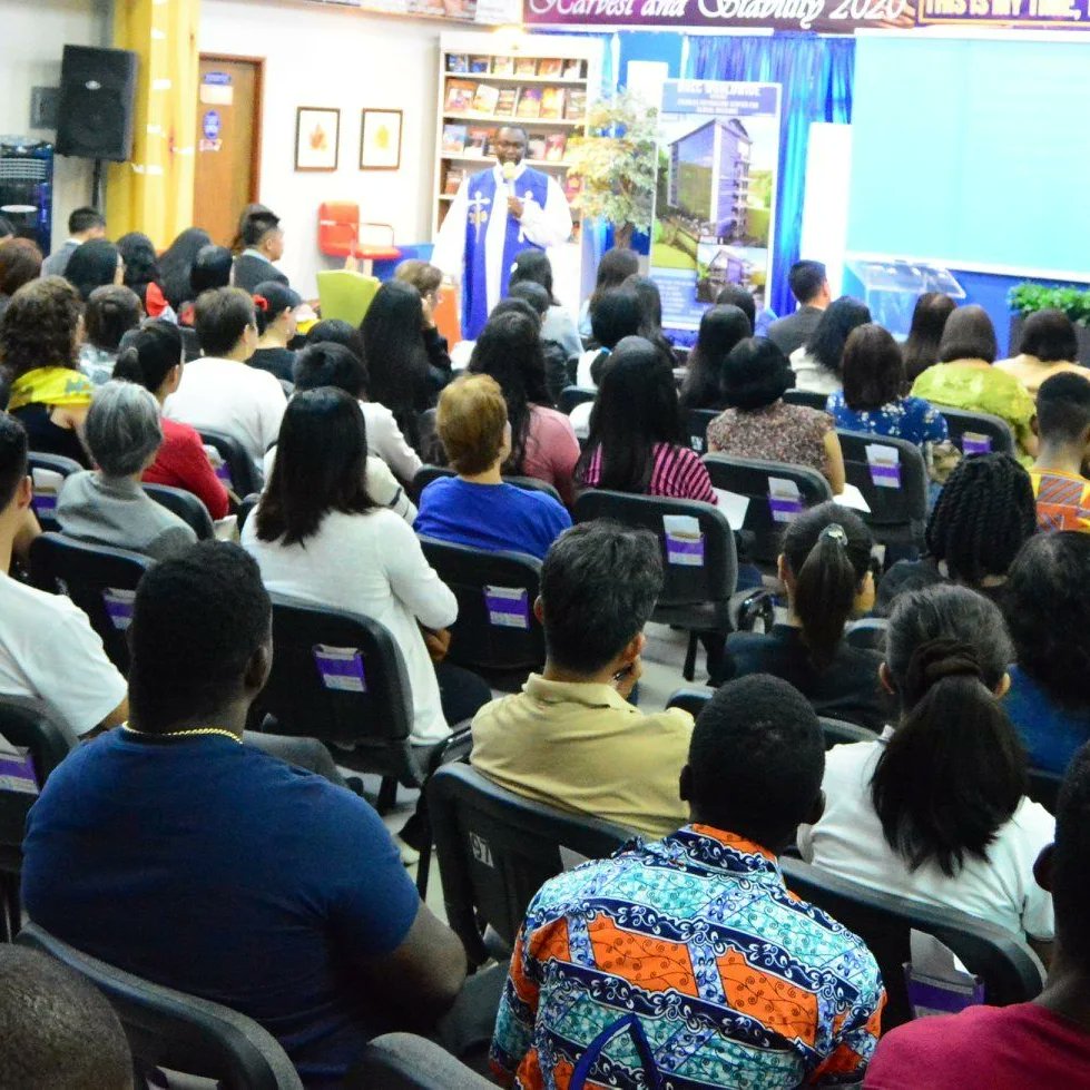 DrMaxwellh's tweet photo. THIS IS MINISTRY!!
2 Corinthians 6:3-10
3 Giving no offence in any thing, that the ministry be not blamed:
4 But in all things approving ourselves as the ministers of God, in much patience, in afflictions, in necessities, in distresses,....... https://t.co/dnwMmAlDae