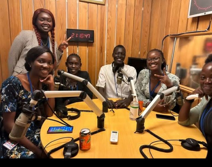 animuathiei's tweet photo. #ThrivingThursday #YouthLead #RoadToSDGSummit 

Glad to see South Sudan 🇸🇸 UN Youth Delegates to #SDGSummit & #UNGA78 take the role seriously and continue to show everyday that everytime we invest in a young person, we give courage to millions of other young people to put themselves out there and take ownership in transforming our future for the better.

Thank you to #OkelloTheGreat & everyone @RadioMiraya for an enlightening conversation on the #YouthForumShow and reminding us that progress can only happen if we #ActNow 🇸🇸🤝🏿🇺🇳