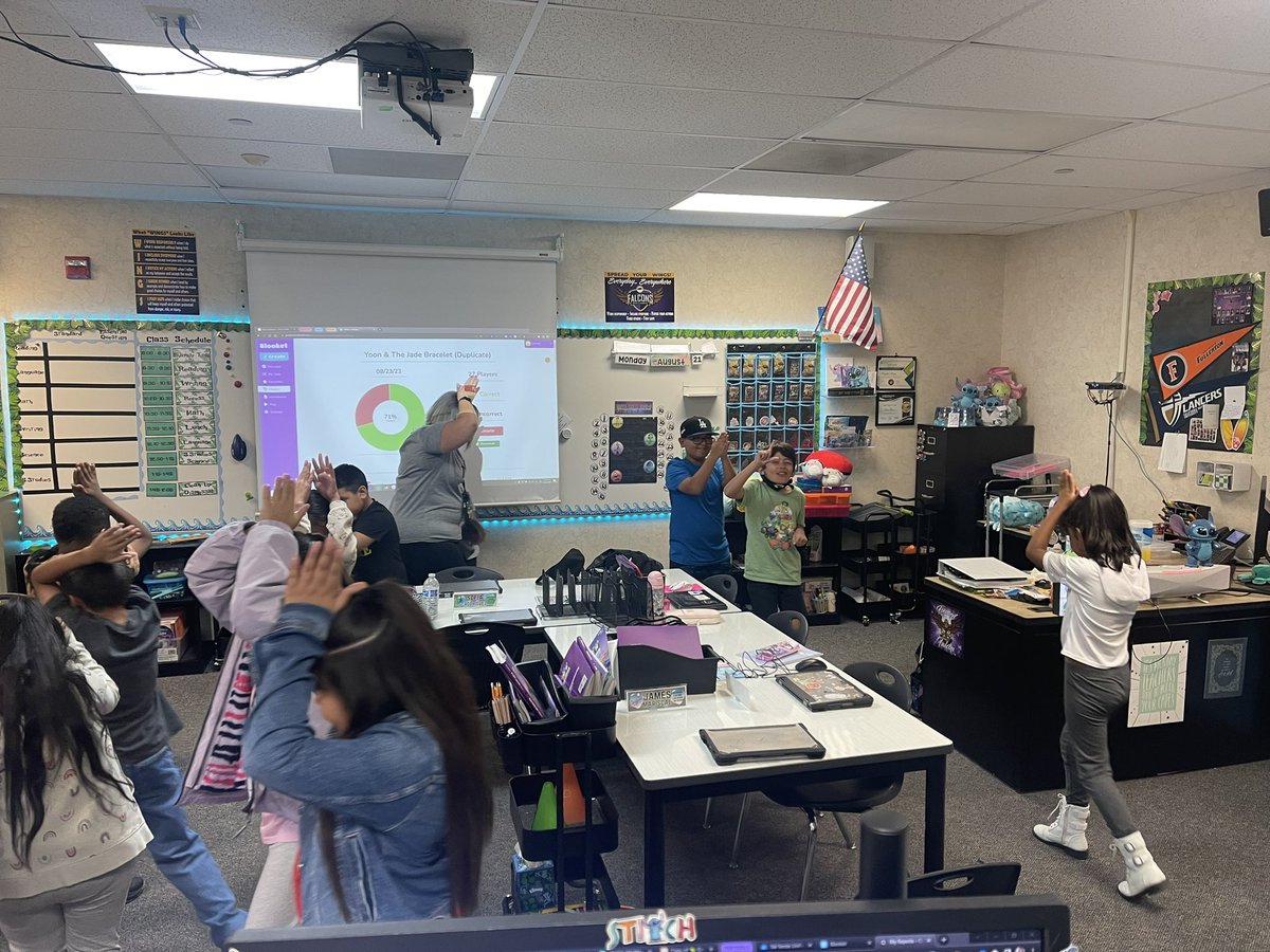 PhamilyByChance's tweet photo. Grammar Review with a little phys.ed integration! 😁🙆🏽‍♀️ #letsgetmoving https://t.co/aoBS3lOYn8