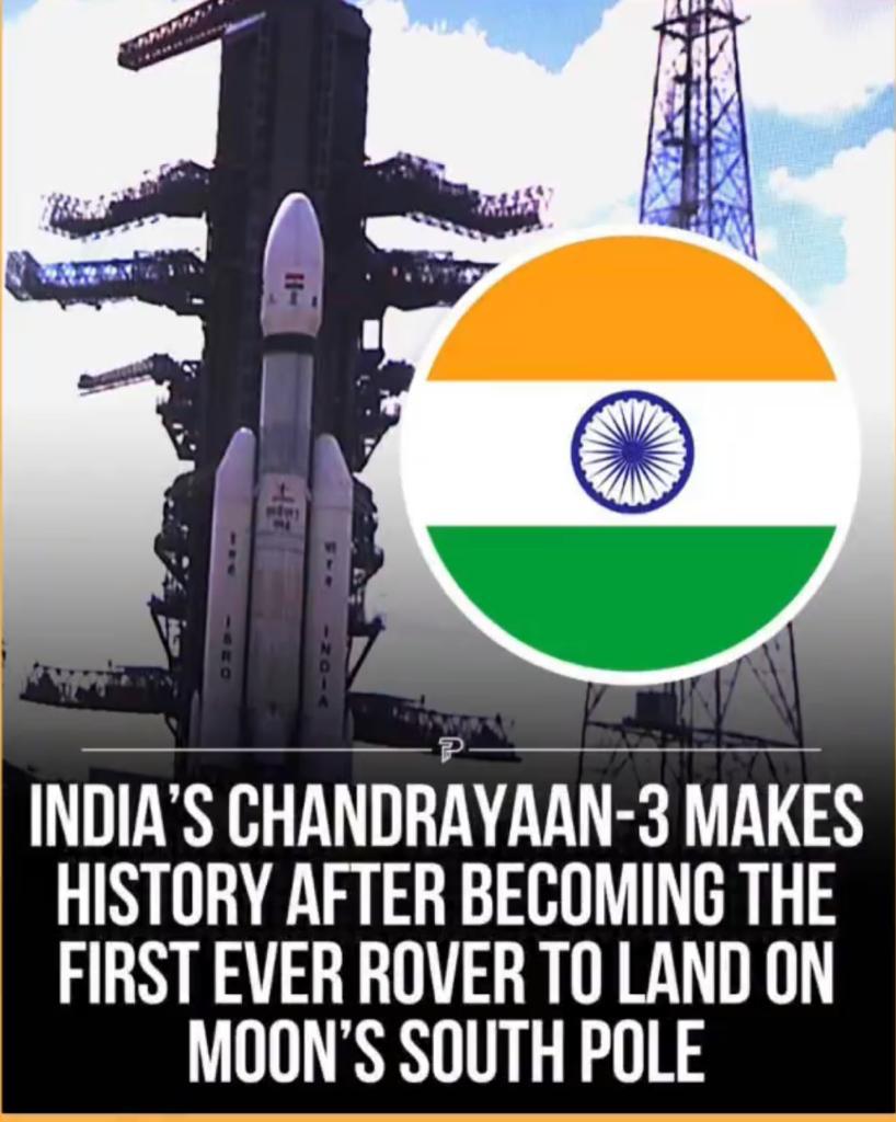 ashi_apple's tweet photo. India makes history again! The Chandrayaan-3 successfully lands on the Moon's South Pole. I'm so proud of the ISRO team for their hard work and dedication. 

मेरा देश ऐसा है जिसका झंडा चाँद पर है .

#Chandrayaan3 #IndiaOnMoon https://t.co/DAzCYi2aW2