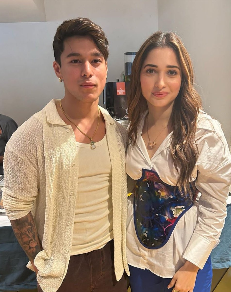 Rahul (@beingrahul1997) on Twitter photo Pratik Bhai with Tamannaah Bhatia <a href="/praticksejpal/">Pratik Sehajpal</a> ๐ Just Amazing chemistry โฃ๏ธSo much Exited ๐ฅโค๏ธ
#PratickSejpal #PratikSehajpal
#AakhriSach ๐
#AakhriSachOnHotstar
#PratickSejpal #TamannaahBhatia Pratik Bhai with Tamannaah Bhatia <a href="/praticksejpal/">Pratik Sehajpal</a> ๐ Just Amazing chemistry โฃ๏ธSo much Exited ๐ฅโค๏ธ
#PratickSejpal #PratikSehajpal
#AakhriSach ๐
#AakhriSachOnHotstar
#PratickSejpal #TamannaahBhatia