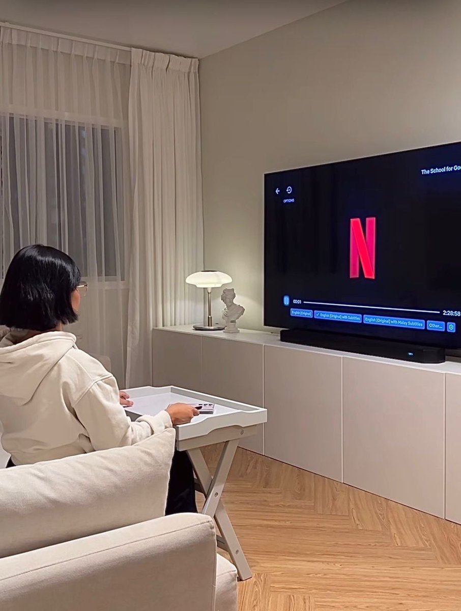 mekjatchannel's tweet photo. Kisah Syamimi adalah satu inspirasi buat semua🥰

Tak payah tunggu dapat rumah besar, rumah flat yang kecil pun boleh cantik dan mewah jika kita pandai dekorasi😍

Kagum sangat dengan syamimi sebab dia wanita yang serba boleh, boleh menukang, boleh cat, buat wayering sendiri tanpa ambil upah dengan orang lain👍👍

Kebanyakan barang-barang dapur dia beli dekat kedai online ni👉🏻 https://t.co/vzsORtVudJ

Semua gambar dan video2 rumah syamimi shoot guna fon ni jer👉🏻 https://t.co/dlLm8oKQK9