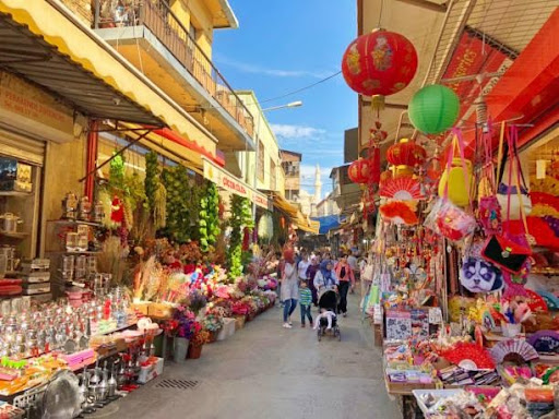 Turkey_eVisa_'s tweet photo. Kemeralti Market is an old bazaar that dates back to the seventeenth century stretching from Konak Square through to the ancient Agora

#turkey #visa #online #application #evisa #eta #tourist #entryvisa https://t.co/lZOYSb49ew