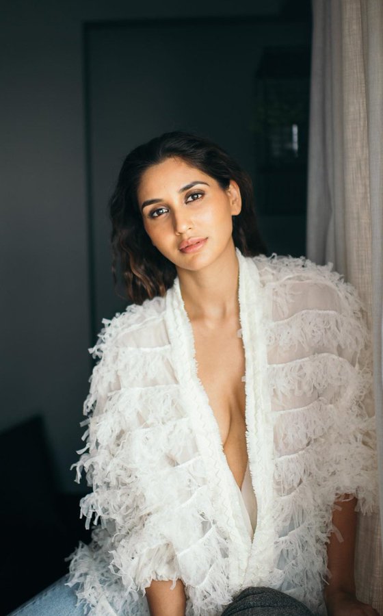 F4RhblPXYAAOfQO?format=jpg&name=900x900