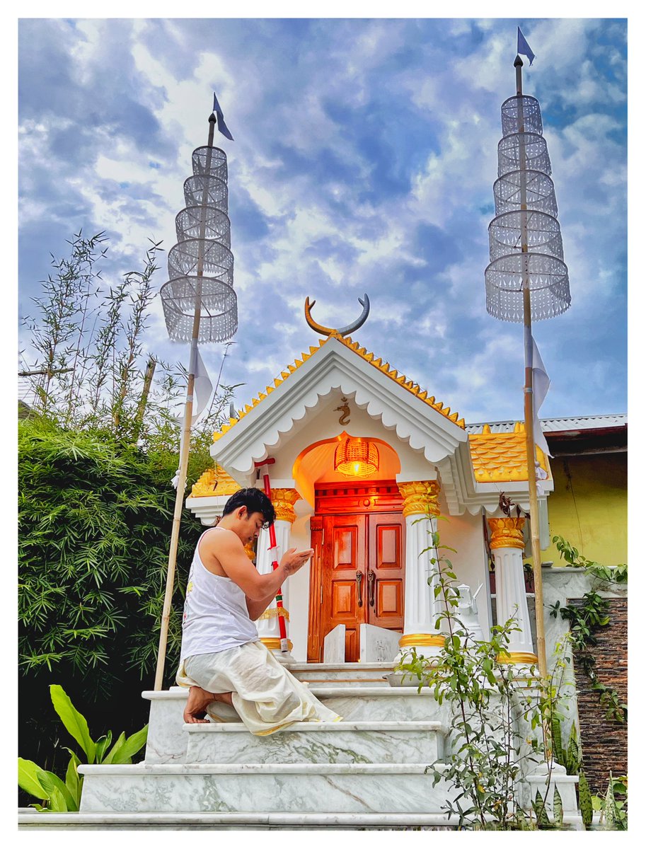 Amarr_Maya0919's tweet photo. KANGLEIPAK ASIDA CHADA NOUDAJABANI YAIFARE #SANGAINUNG
#Ebudhou #Ebendhou #Sagolsen
#kangleipak #ritual
#manipur
#pic 📸 @JamzSaikhom https://t.co/CFLdPxeI7j