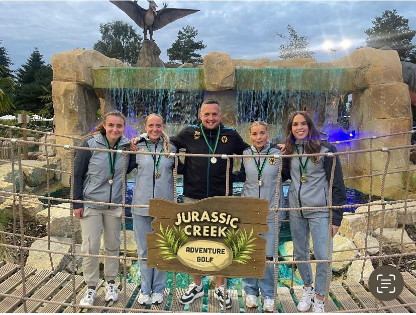 MaccaD11's tweet photo. Late afternoon session followed by something different last night. 

“Friendly” round of Jurassic Golf soon became quite competitive. 

Thanks to @3HammersGolf, @robbluckgolf and @JurassicCreek for supporting @WolvesWomen. 

⛳️ ⚽️👊🏻 https://t.co/3yDej6t9N3