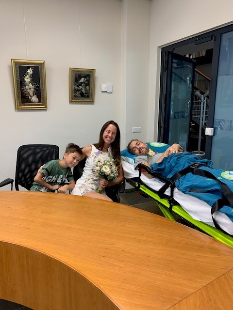 St.Ambulance Wens tweet media