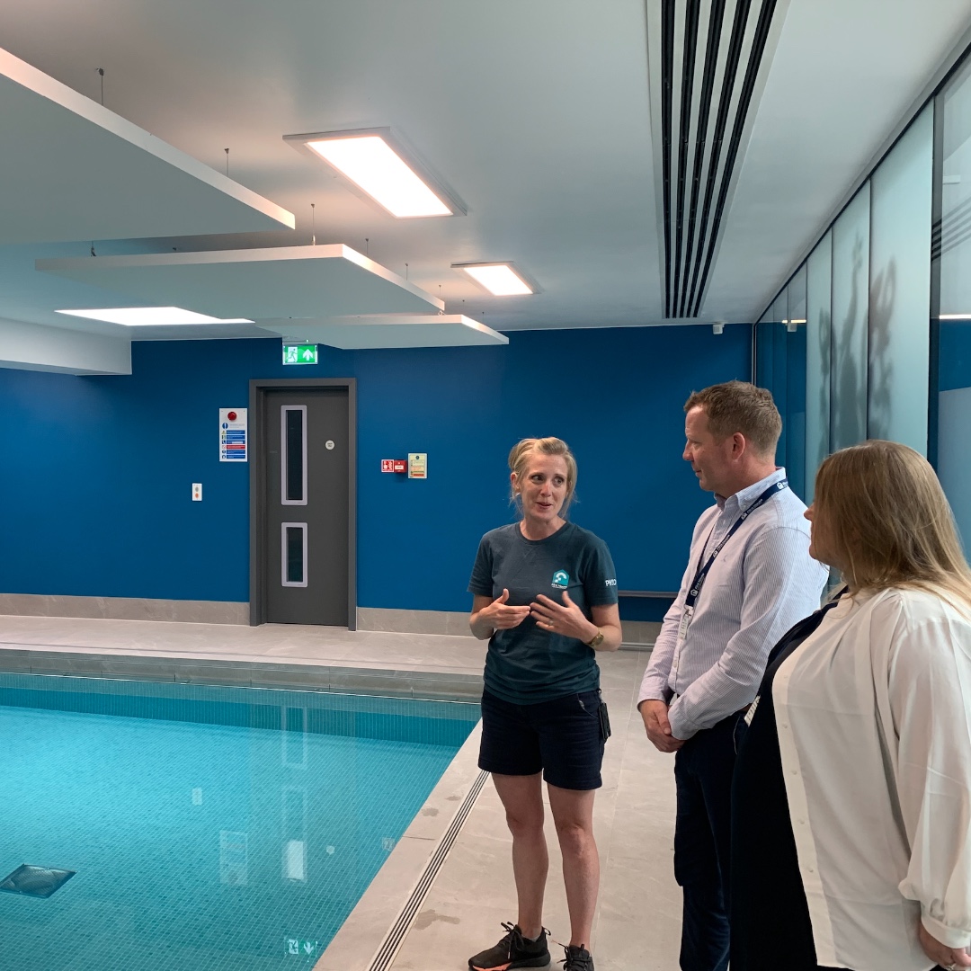 FlintHouseRehab's tweet photo. This week, we hosted Chief Constable Scott Chilton, Police and Crime Commissioner Donna Jones and Assistant Chief Officer Ben Pratt from Hampshire Police. Read all about their visit here: 
https://t.co/EtVBN7o5OF
#hampshirepolice #HelpandHeal #since1890 https://t.co/0Qf2cTVnpE