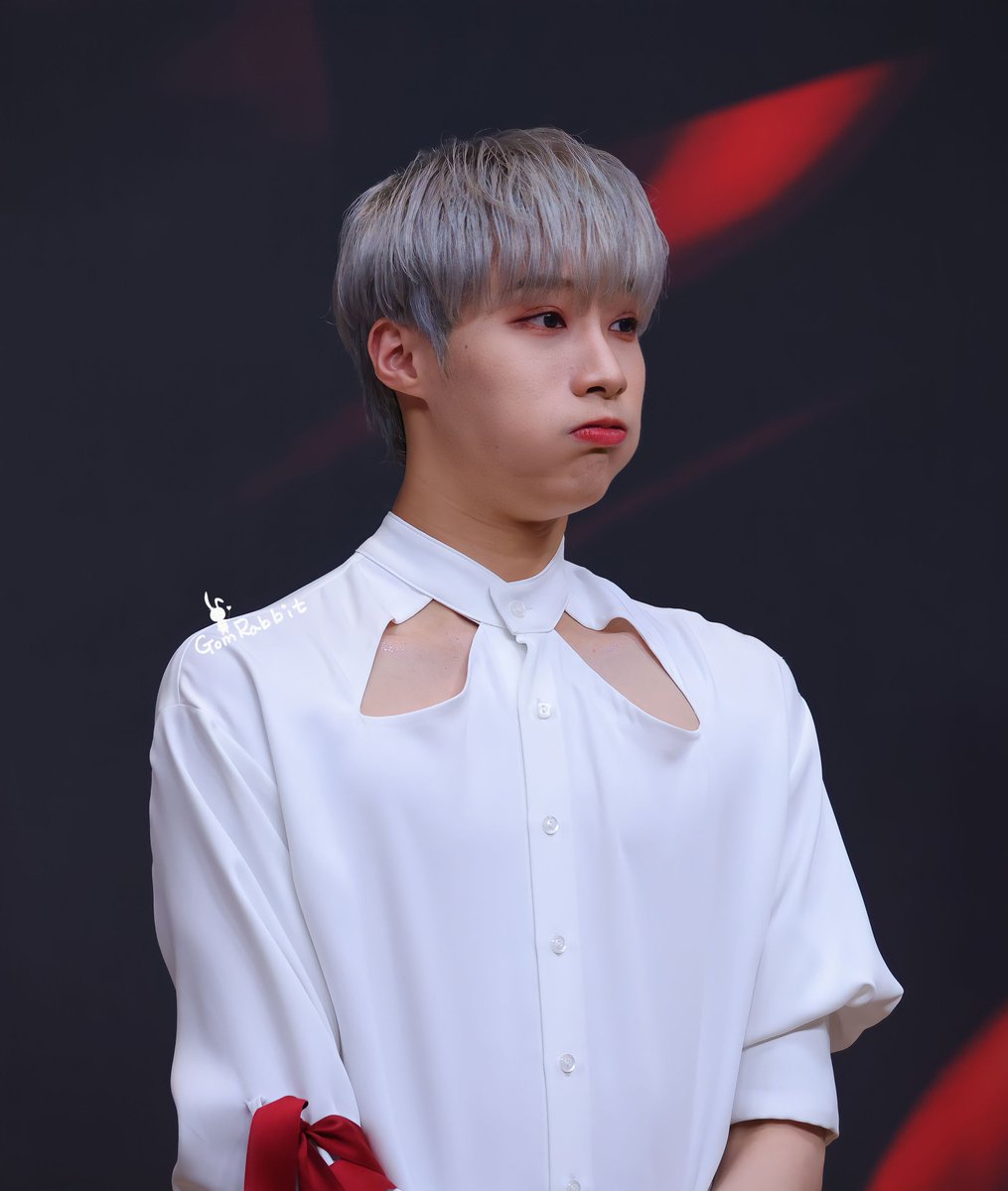 gomrabbit's tweet photo. Where, Who, What, 
When, How, Why
응답하라오바
#천관루이 #루이 #kuanjui
#CHENKUANJUI #陳冠叡 
#チェンクァンルイ #กวานรุ่ย https://t.co/cjRdY286Sm