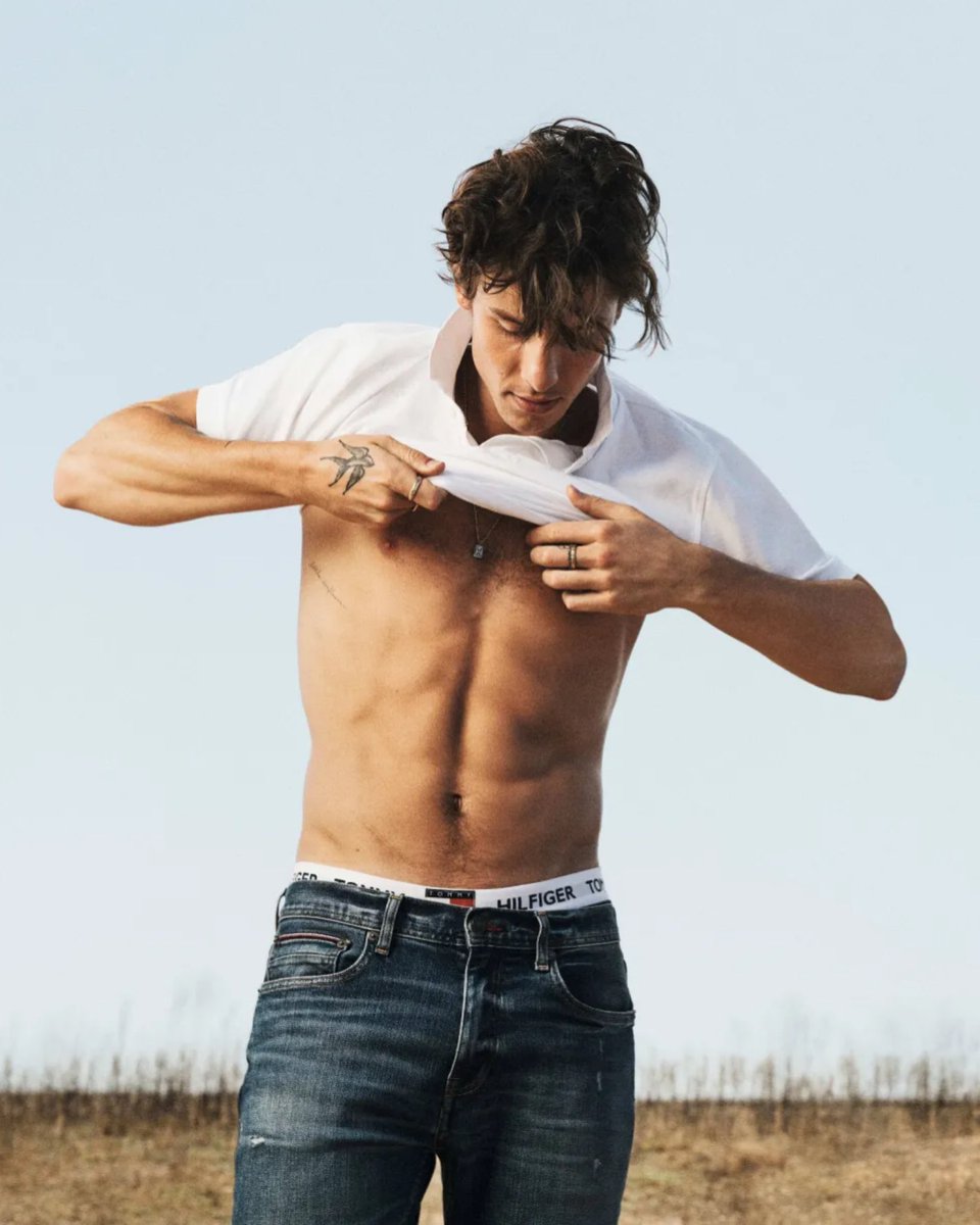 UMusicIndia's tweet image. .@ShawnMendes already treating us better than anyone can 🥵
#MendesArmy #ShawnMendes #TreatYouBetter #ThursdayMood