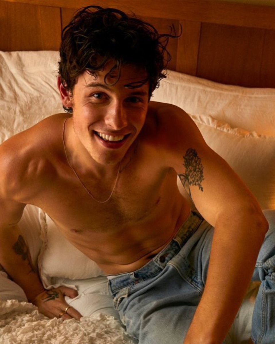 UMusicIndia's tweet image. .@ShawnMendes already treating us better than anyone can 🥵
#MendesArmy #ShawnMendes #TreatYouBetter #ThursdayMood