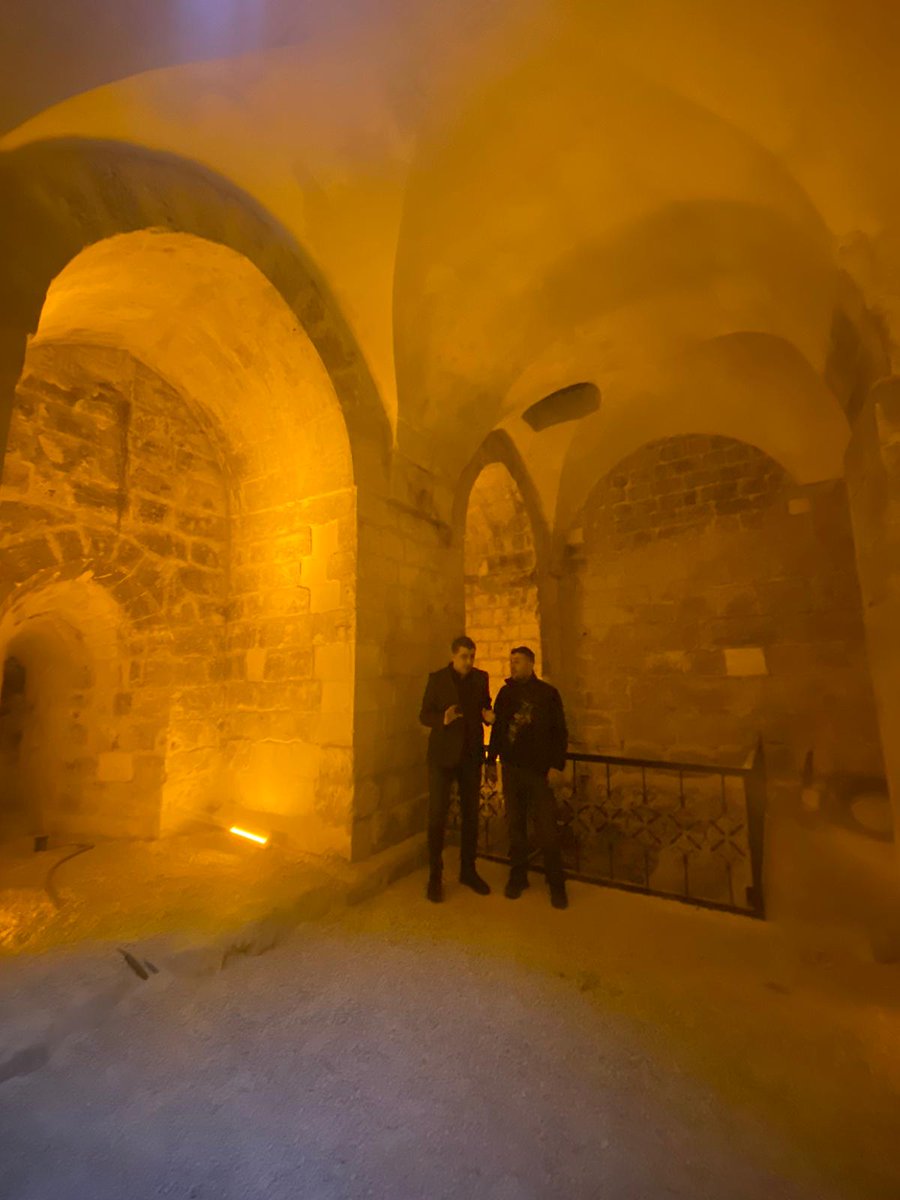 Bu arada Urfa Kalesinde neler oluyor diye merak edenler 😉

Burası Şanlıurfa Kalesi...

Dünya Urfa'yı merak ediyor...

Teşekkürler <a href="/MehmetNuriErsoy/">Mehmet Nuri Ersoy</a> 
Teşekkürler <a href="/zabeyazgul/">Zeynel Abidin BEYAZGÜL</a>