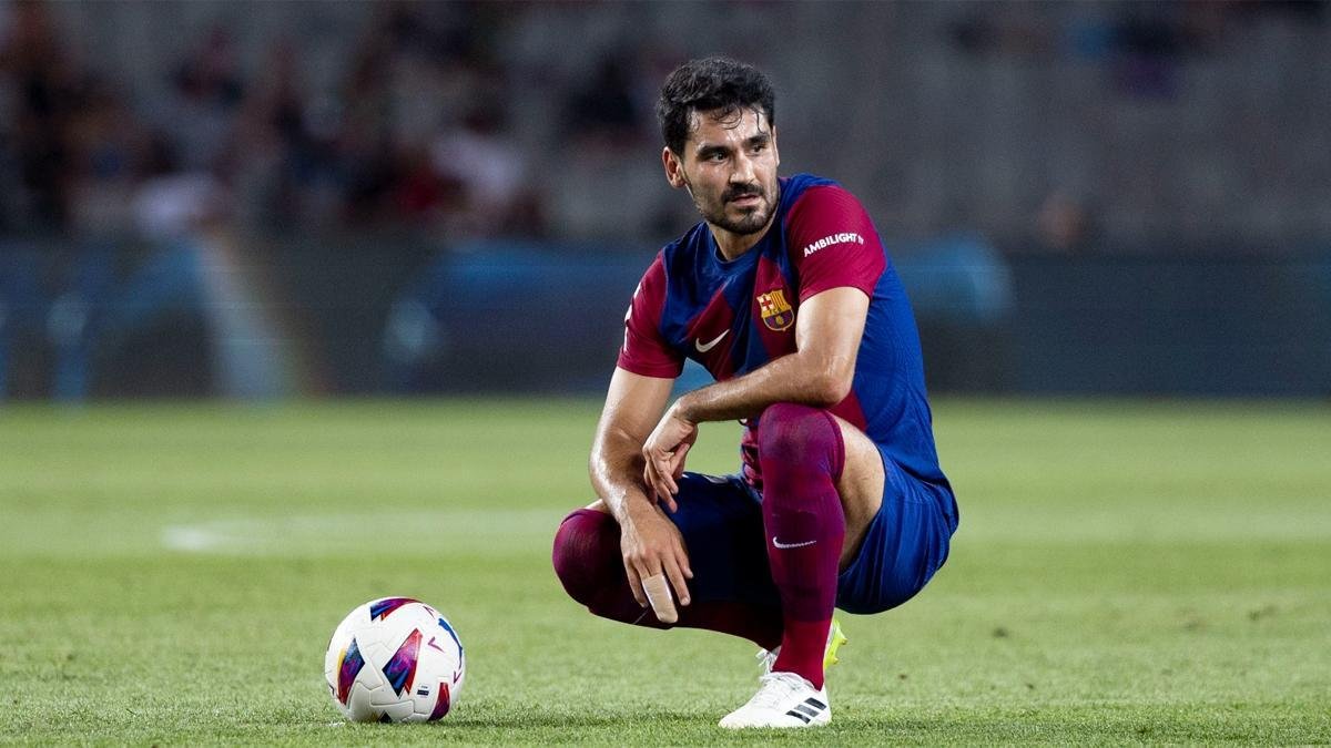 BarcaUniversal's tweet photo. Ilkay Gündogan has been left confused by the constant time wasting, fouls, attempts to deceive the referee, simulations and provocations from other La Liga teams in the first 2 matches. He's used to the Premier League, where these things are harshly punished.

— @mundodeportivo https://t.co/aCQfb61RmV