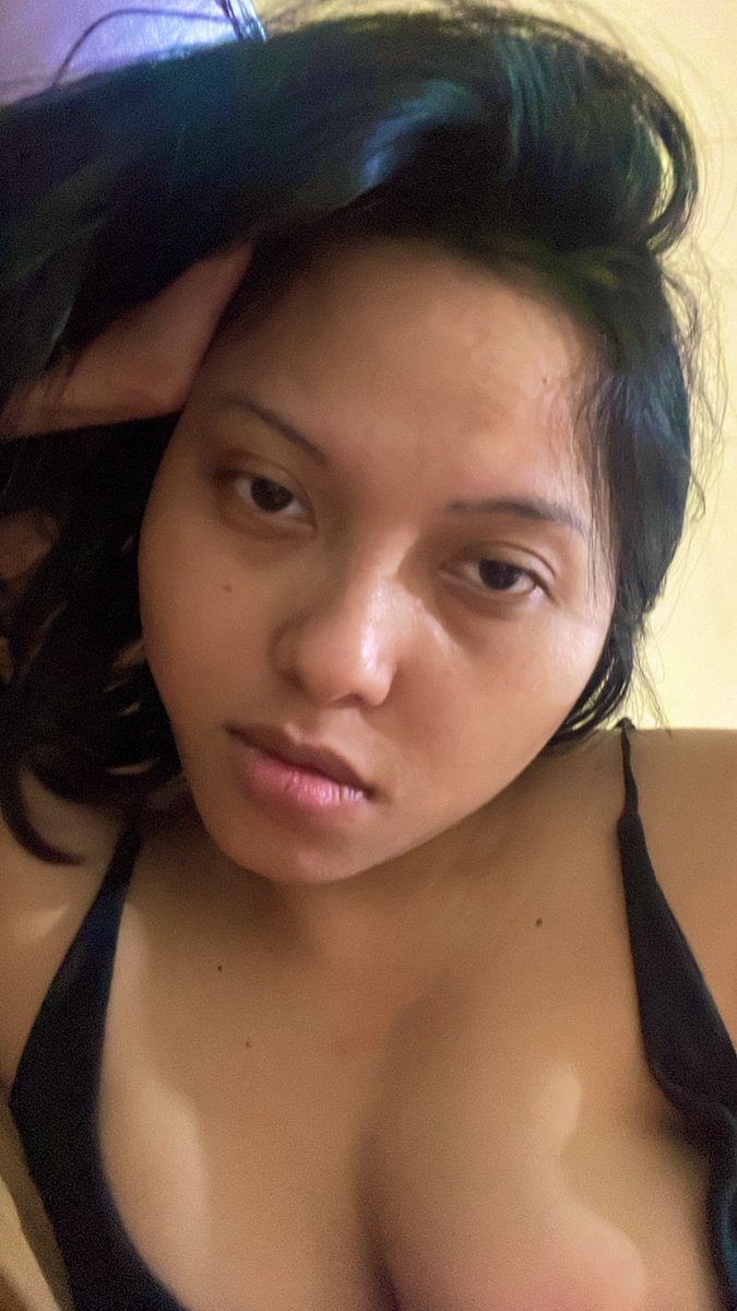 Buibu lihat ini suami, pacar, dan anak lelaki kalian yang kalian anggap baik itu pada ngefollow aku 👉👈
Katanya sih buat nyari “BACOL” astafirulahalanjin 😨 apakah ini sebuah pengkhianatan?
