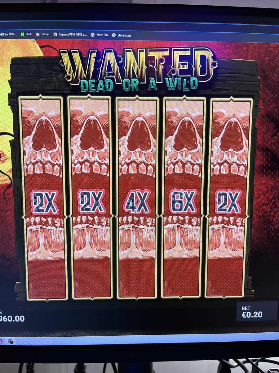 IMFUNKTIPUS's tweet image. Anyone else ever full screen 👀