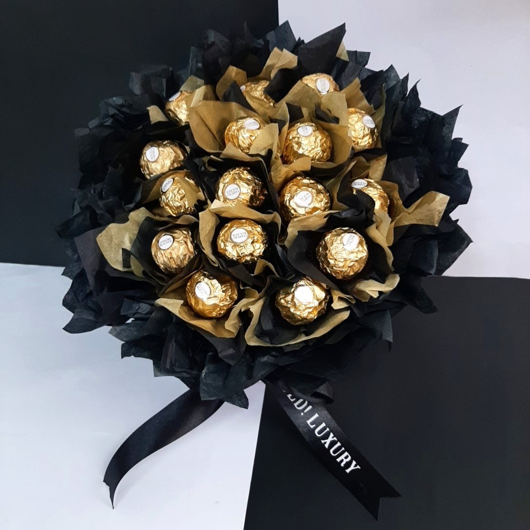 🚨 NEW PRODUCT IN STORE 🚨 

BEHOLD! It's almost Spring! 

Introducing our Behold! Bouquet 💐🍫 

Shop now.

#BeholdBouquet 
#BeholdLuxeSpring
#SayItWithAGift
#CelebrateWithBeholdLuxury
#BeholdLuxe
#OurLoveLanguageIsGifts
#BuildABox
#CorporateGifts
#PersonalisedGifts
#GiftBoxes