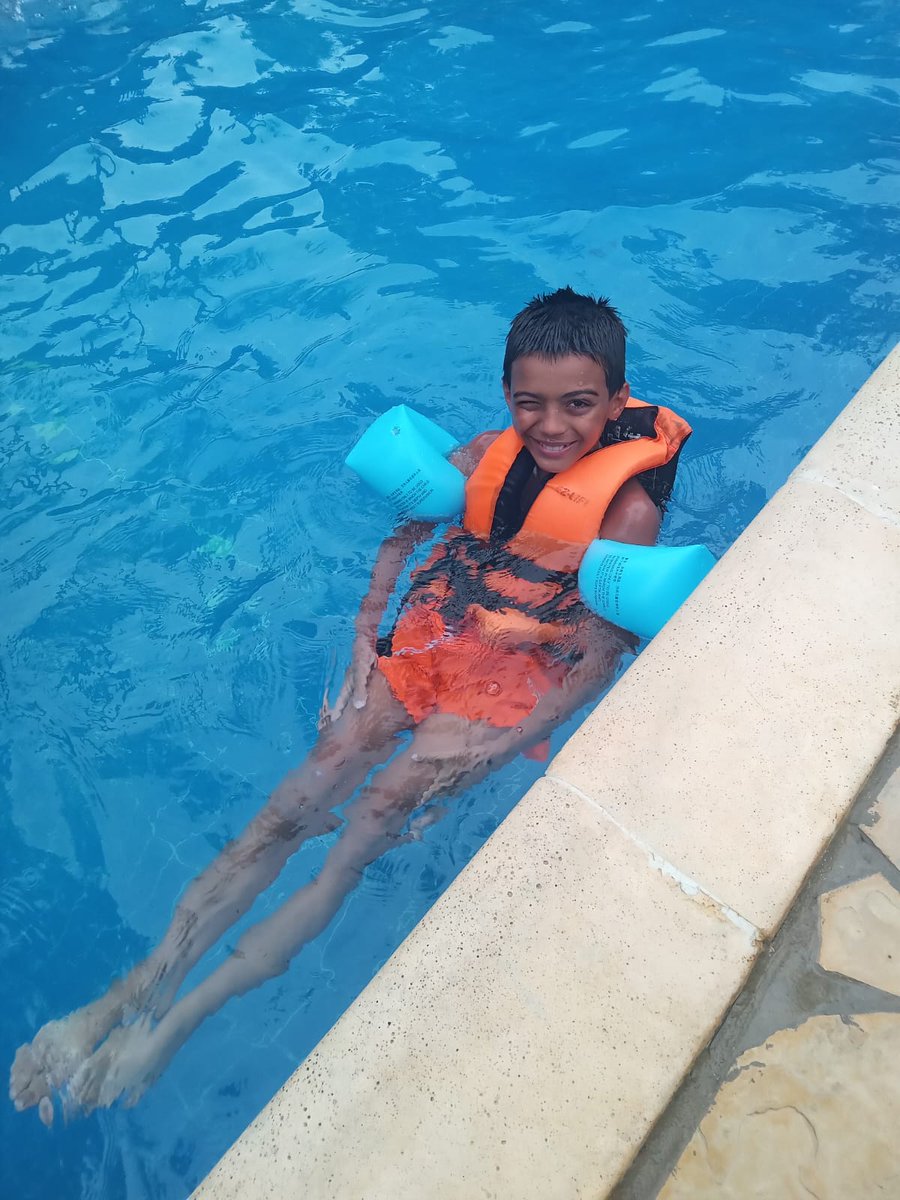 ULYP's tweet photo. Swimming is such a pleasure and many of our SHARE participants had never ever been in a pool until they joined the program. Gratitude to Beit Jiddi Foundation for making this possible for these children.
#education #refugees #ULYP #unitelebanonyouth #BeitJiddiFoundation #ecd https://t.co/JXClE8RUt9