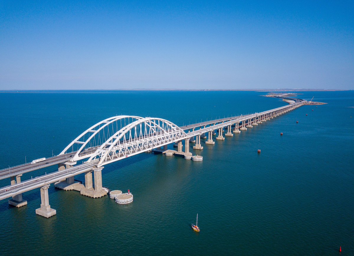 BREAKING:

Traffic on the Crimean Bridge has been closed due to fear of an imminent Ukrainian attack