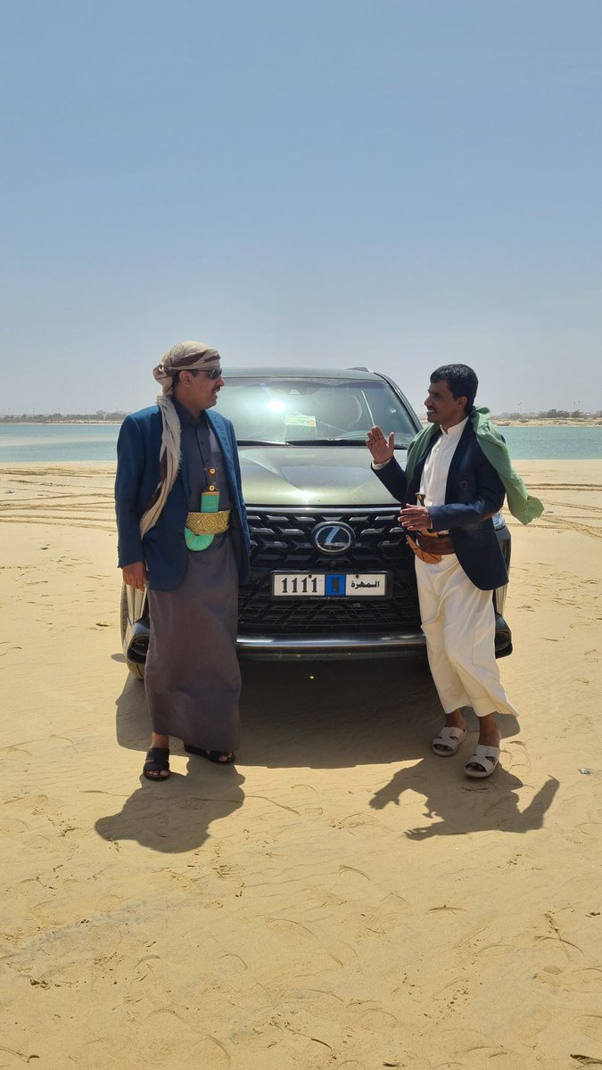 badrklshar's tweet photo. من بحر العرب محافظة المهرة حل علينا ضيفاََ كريم وشهم الشيخ صالح ابوعوجة احد مشايخ اليمن وعضو اللجنة العامة  للمؤتمر الشعبي العام الحزب العريق الذي مرت علينا ذكرى تأسيسه بوجود الشيخ صالح في المهرة وسمعنا منه ادق التفاصيل عن كيفية تأسيس المؤتمر وسياغة ميثاقه وادبياتة الجمهورية   . https://t.co/RQTkYwMdrs