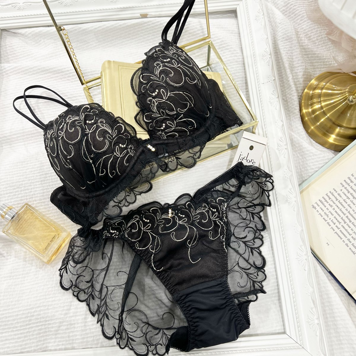 narue_innerwear's tweet photo. ナルエーでは9月も可愛い下着が入荷予定❗️🥰
秋カラーを先取りした商品をたくさんご用意しております🫰🍂

🤎ルミナスシリーズ
💖エルモシリーズ
🖤ジュエリーシリーズ https://t.co/Guuex2aeI2