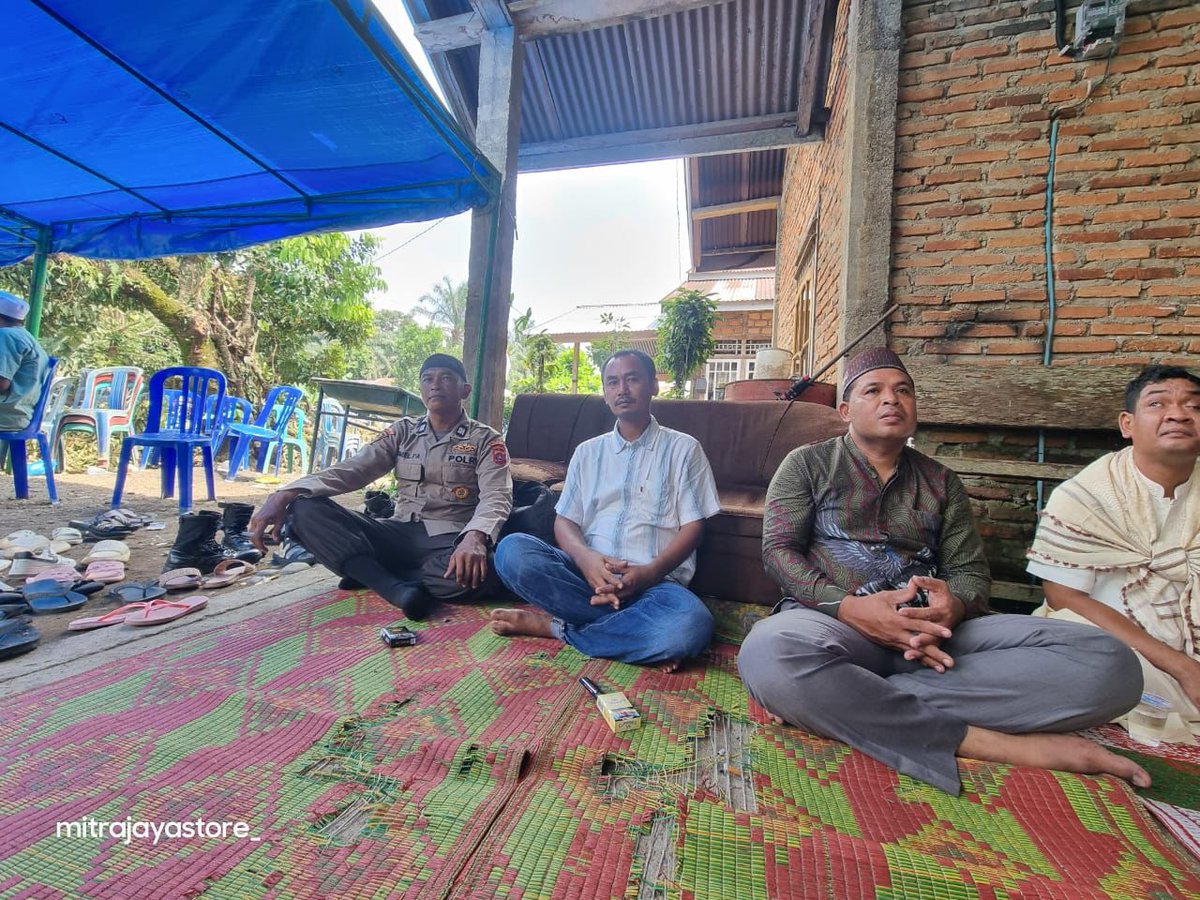 WandaSa11032909's tweet photo. #QUICKWINSPRESISIPOLRI
#JUMATCURHAT
#POLRESPASAMANBARAT https://t.co/U3kcq0nsx9