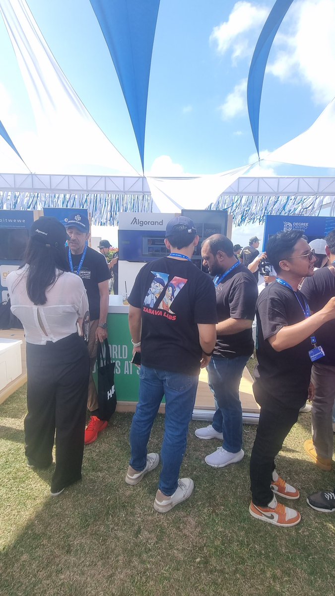 #Algorand is here: Coinfest Asia Bali, 2023. 

Kunjungi booth kami, ambil photo, tag Algorand Indonesia dan <a href="/Algorand/">Algorand Technologies</a>, jangan lupa gunakan #Algofam. 

Kami akam memilih photo terbaik dan memberikan sejumlah $Algo.