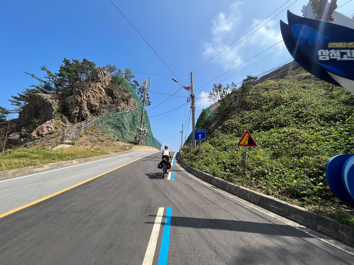 Hello from South Korea! It’s humid, hectic and brilliant… new blog up!

fertileground.blog/on-the-road-ag…