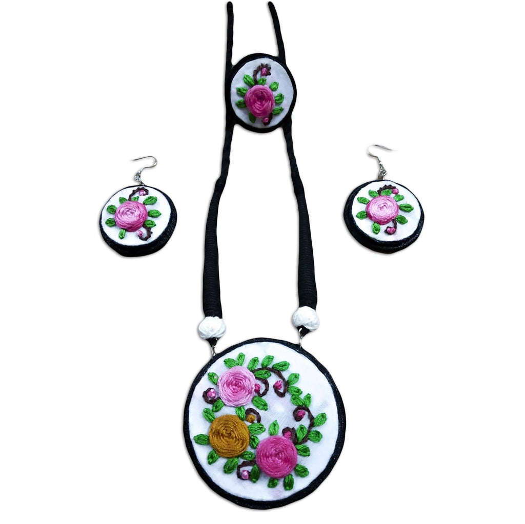 in_mytr's tweet photo. Check out this product 😍 Handmade white pendant set with black base 😍 
on our https://t.co/GF3ipKJbsu starting at ₹ 751.00. 
Shop now 👉👉 https://t.co/GqIrbJOMoR https://t.co/pVkWhshrWO