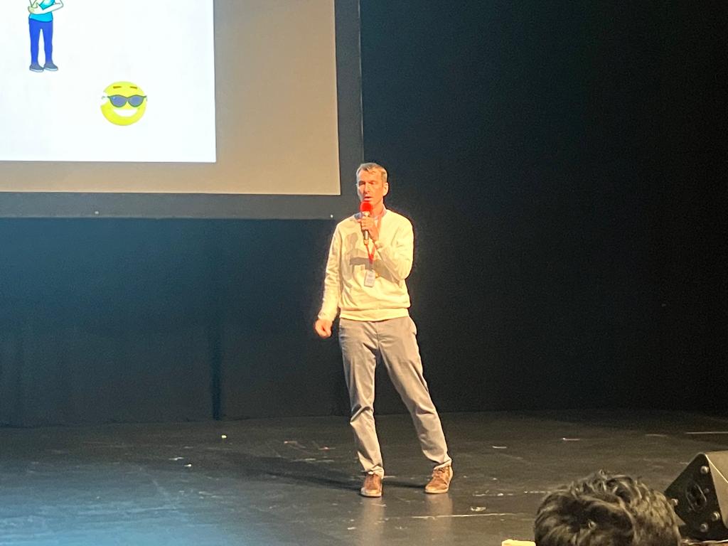 Time flies and it's already almost two weeks into the new school year.  Led an assembly today in the DFT for our biggest cohort of Grade 6s ever! <a href="/cissingapore/">CIS in Singapore</a>

#cisprimary #pyp #grade6