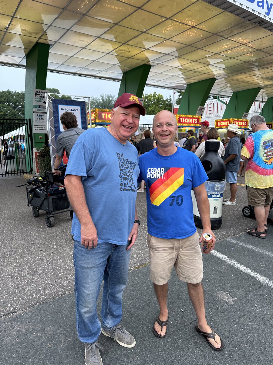 Joe_Vogel's tweet photo. It’s been a few years!  Good to see you ⁦@GovTimWalz⁩ https://t.co/a4cMHNXPC9