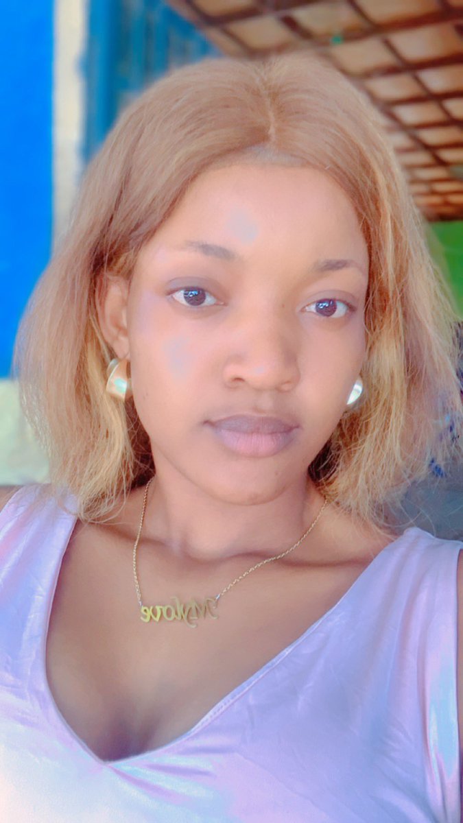vickybambila's tweet photo. Slt mes amours ❤️ https://t.co/KMXGTyuQ13