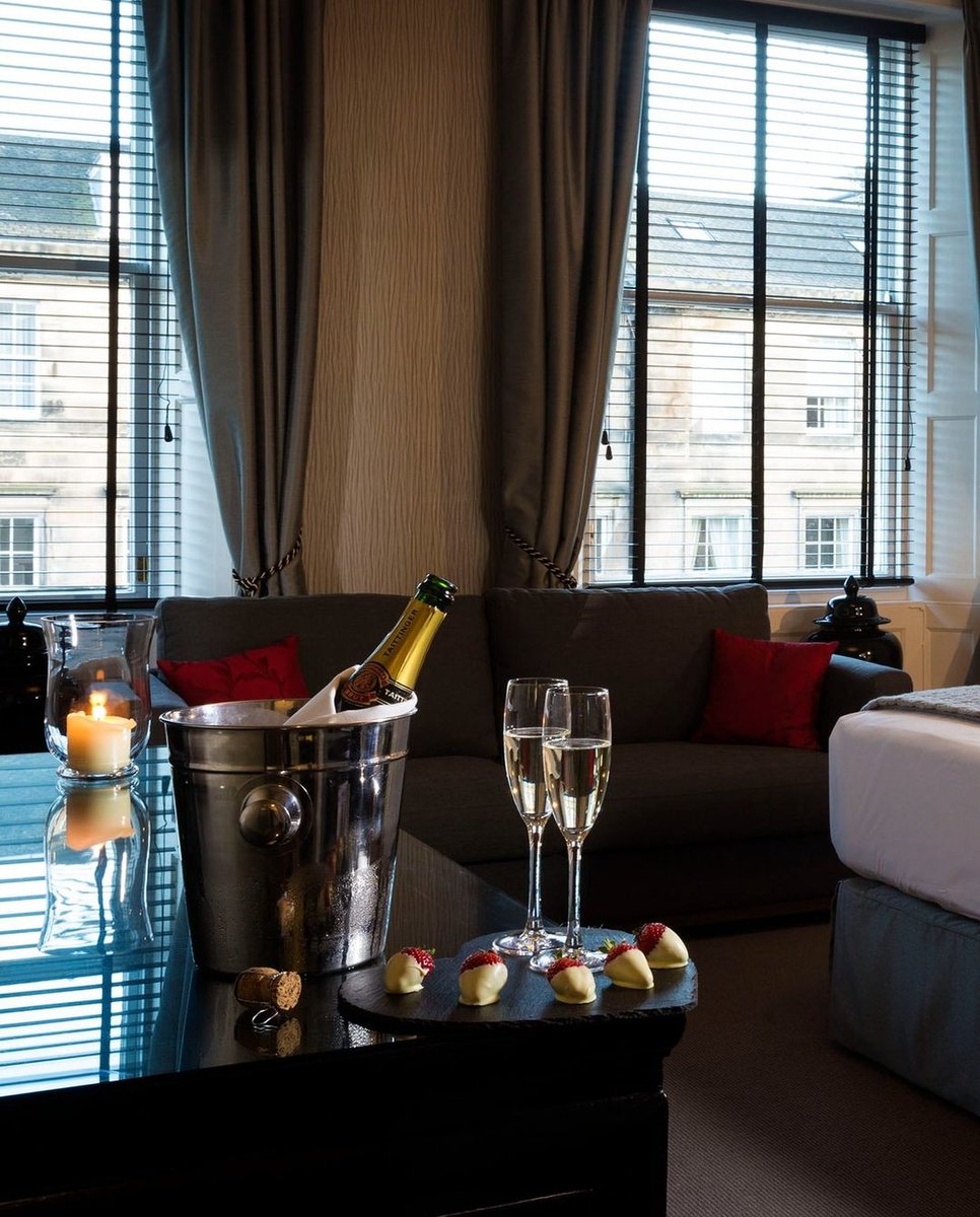 NiraCaledonia's tweet photo. Elevate your experience with our exclusive room add-ons, designed to amplify your stay in this Georgian haven.
#niracaledonia #slh #spring #shantihospitality #visitscotland #edinburghspotlight #botiquehotels #travelcity https://t.co/m4lRTwZiHX