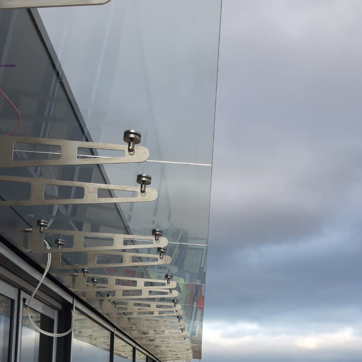 abbey_glass's tweet photo. Glass fit for your business' canopy.
Designed, measured and installed at the highest standard.
Get in touch for more information today -
📞 01443 238787
📧 sales@abbeyglassuk.com
🌐 https://t.co/pdxpYmfNYO
#AbbeyGlass #GlassCanopy #Construction #Commercial #Glass https://t.co/S9YieY5xF9