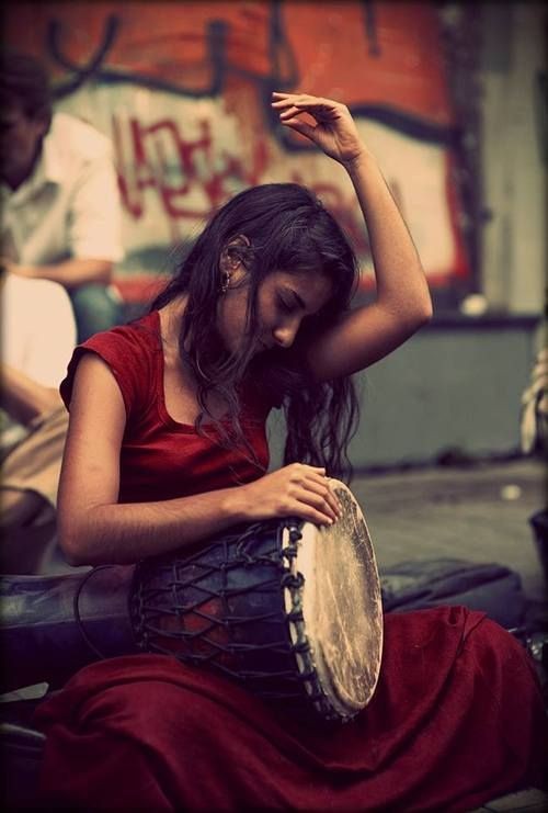 ये दुनिया है दुनिया के बहुत झमेले हैं,
राज सबके होते हैं बस कुछ लोगों के कुछ गहरे हैं।