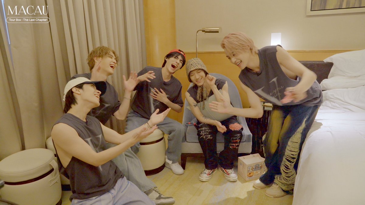 WayVLand_TH's tweet image. [INFO] WayV Official YouTube &amp;amp; Weibo Update 20230824

Get to express my love in different ways too💚 | Tour Box : The Last Chapter | MACAU

🔗youtu.be/qPZ7xkUXieo
📍weibo.com/6903448926/493…

#TheLastChapter #WayV_Phantom_in_MACAU 
#WayV #WeiShenV #威神V #NCT ☆