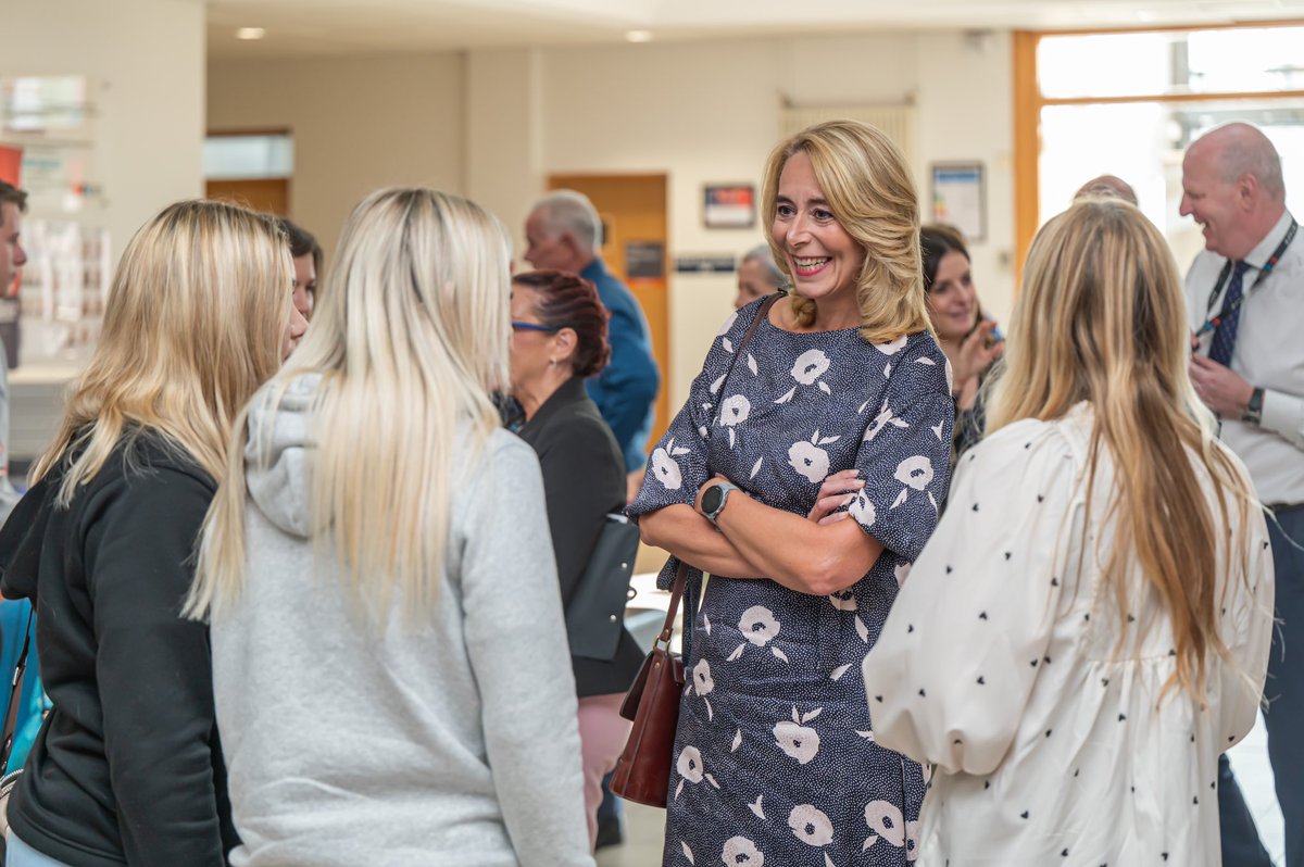 Further_NI's tweet photo. Fantastic to welcome Moira Doherty and Louise Watson @Economy_NI to Southern Regional College today to congratulate FE students on their amazing and well-earned results. #results #skills #FEforMe #furthereducation https://t.co/15zxStPPlg