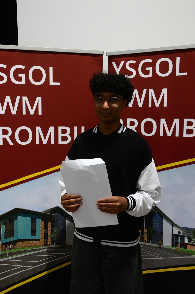 YsgolCwmBrombil's tweet photo. Congratulations to all our pupils collecting results today. You have done us and yourselves proud: https://t.co/v5f8AbXWzG #forgingfuturestogether
@NPTCouncil https://t.co/nBZ5ens61H