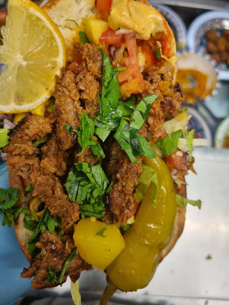 Lamb sandwiches. <a href="/LeedsMarkets/">Leeds Markets</a> <a href="/leeds/">Leeds</a> <a href="/Yorkshire/">Yorkshire</a> <a href="/streetfood/">Street Food</a> <a href="/sandwiches/">ً</a> <a href="/Tunisianfood/">وصفات تونسية وعالمية</a>