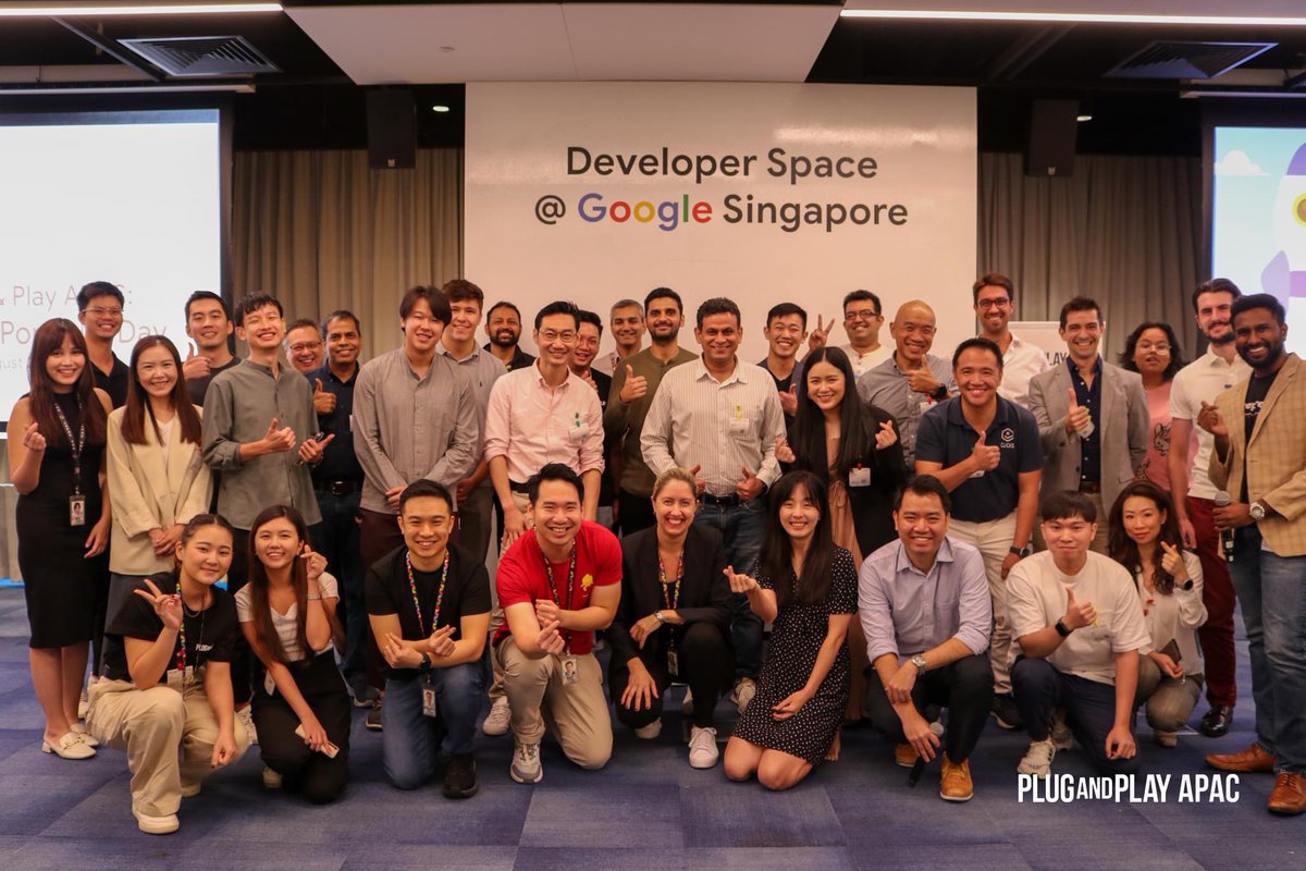 ArthurlinSG's tweet photo. Behind the Scenes at the OGs of AI @GoogleAI 

Learning Generative AI to empower our brands to analyse, research, create and market their products, as well as tapping to its potential to engage and build communities together with the power of blockchain. 

Buidler @giants_planet https://t.co/2oCod3HoCE