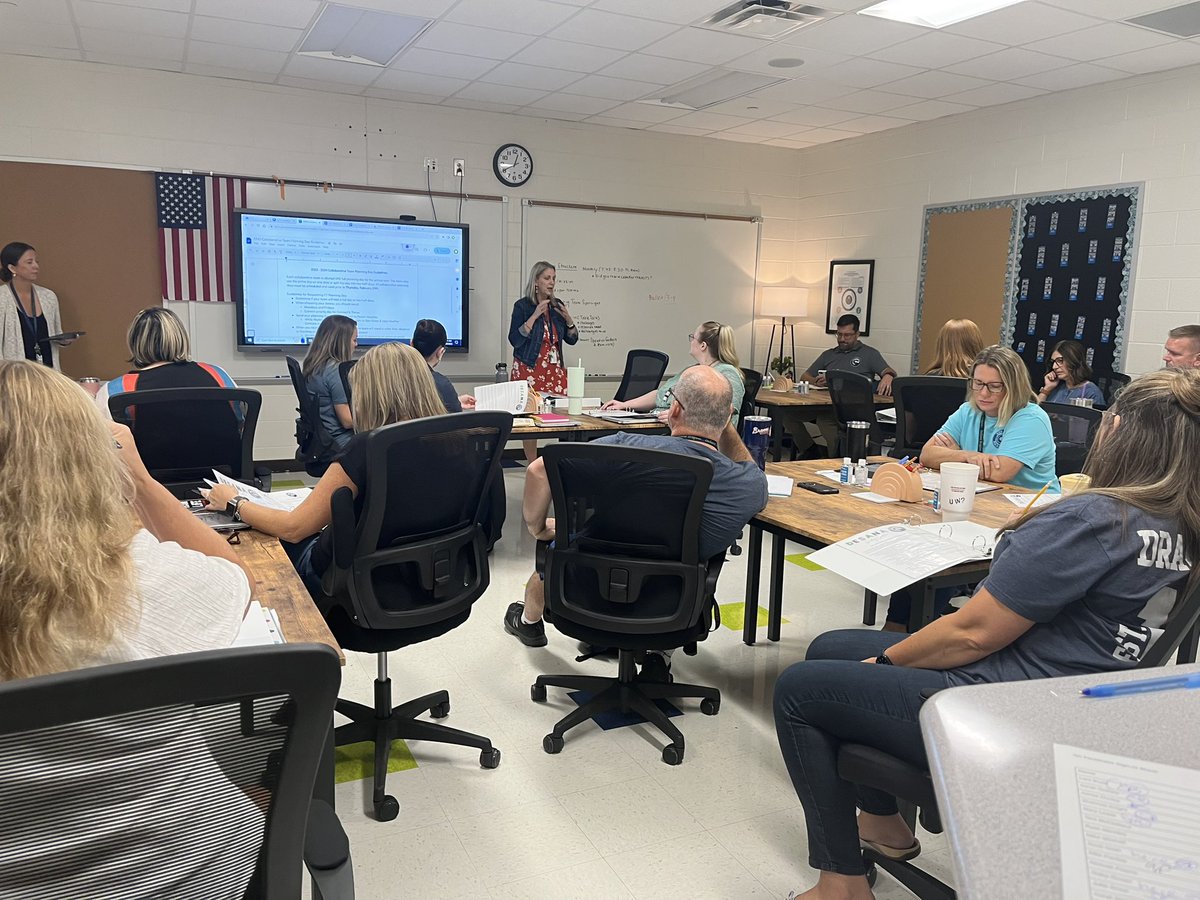 DeSana’s Guiding Coalition putting in the work to lead our PLC process and guide our collaborative teams. We are so lucky to have this amazing group of educators. <a href="/DMSPeyt/">Peyton</a> <a href="/KeithSargent18/">Keith Sargent</a>