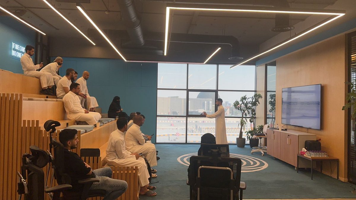 Sharing moments from this week's insightful workshops for the <a href="/MonshaatSA/">منشآت | Monshaat</a>: E-Commerce Accelerator at BIM Ventures, Riyadh! 🚀✨ Our one and only, KSA Country Head, Abdullah Alnashwan, took the stage, diving deep into the art of 'Startup Valuation and Investment Amounts'. 💡📈