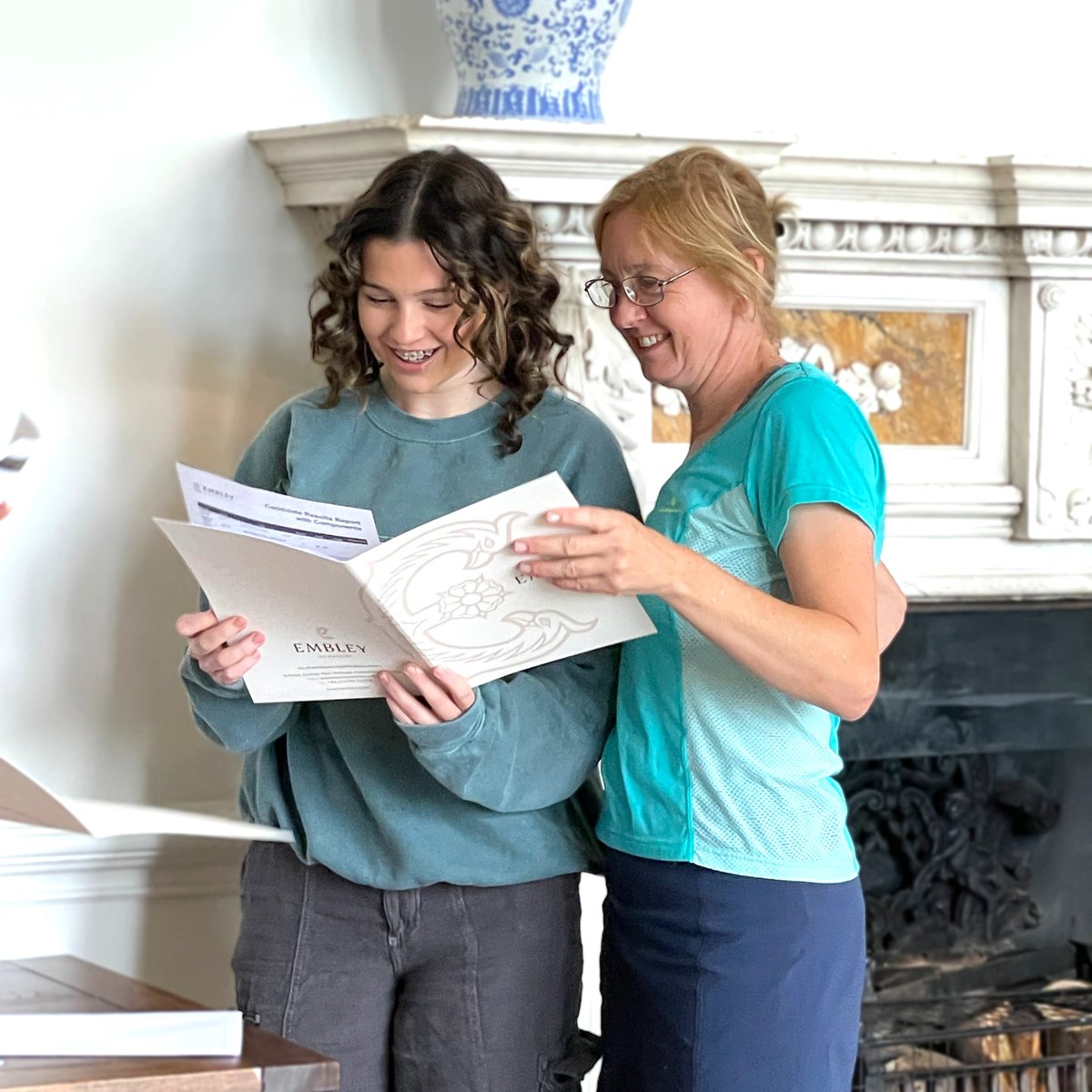 EmbleyHampshire's tweet image. Congratulations to our amazing #Year11 students on their #GCSE results! 👏 We are so proud of all their brilliant achievements and we cannot wait to see them continue to learn and grow! ✨👍 #theembleyway #gcseresults #gcses2023 #romsey #hampshire