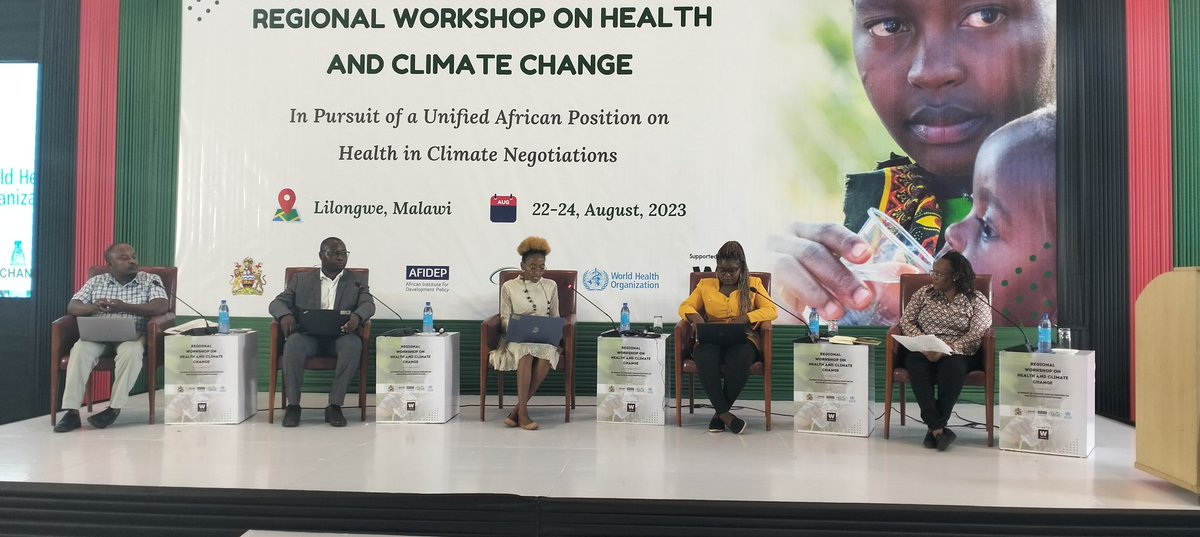 said_shosi's tweet photo. "We need a collaboration in different government ministries to push the climate change talks and emphasize on climate change and Health" stated @lisabanda983 program officer @cisonecc_malawi 
#Health4ClimateAction
#ClimateCrisis
#PublicHealth
#COP28
@PACJA1 @Amref_Worldwide @WHO https://t.co/IwxHMXWR04