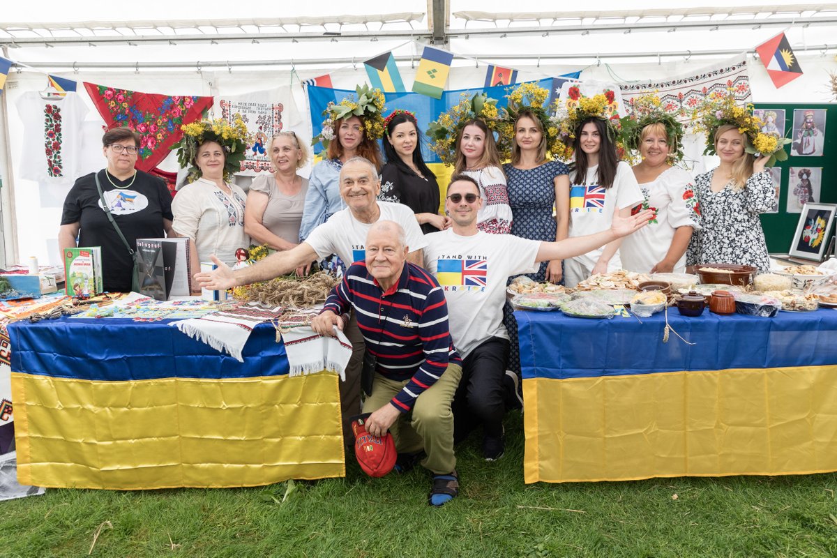 myworcester's tweet photo. It's Ukraine Independence Day  and Ukrainians in Worcester will gather in  Cripplegate Park at 5pm to mark the occasion. All are welcome at the event which will include Ukrainian songs and dancing, plus joining in the worldwide chain of unity.  #StandWithUkraine  #TheUnityWave https://t.co/C4axJJAIaE