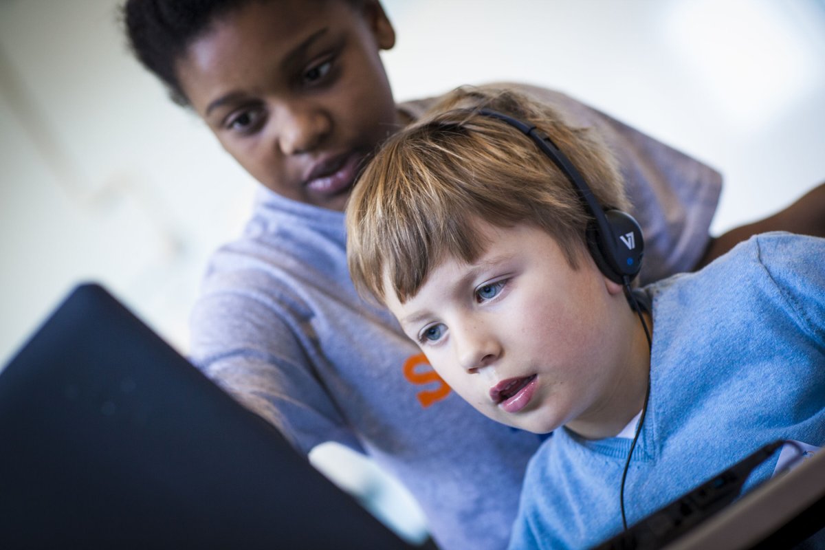 Spark4Kids's tweet image. Help your child take their first steps in #coding.

Sign them up for a #computercoding course at .

#Spark4Kids #CodingSkills #CodingForKids #LearnToCode #KidsLearnCoding