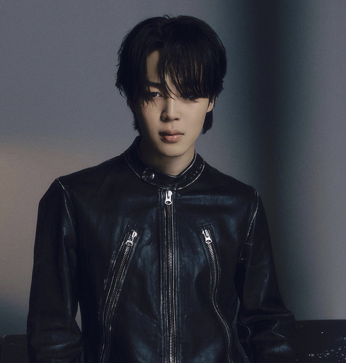 PopBase's tweet photo. ‘FACE’ by Jimin of BTS becomes the fastest album by a K-Pop soloist to surpass 1 BILLION streams in Spotify history. https://t.co/2CFBa2fV7s