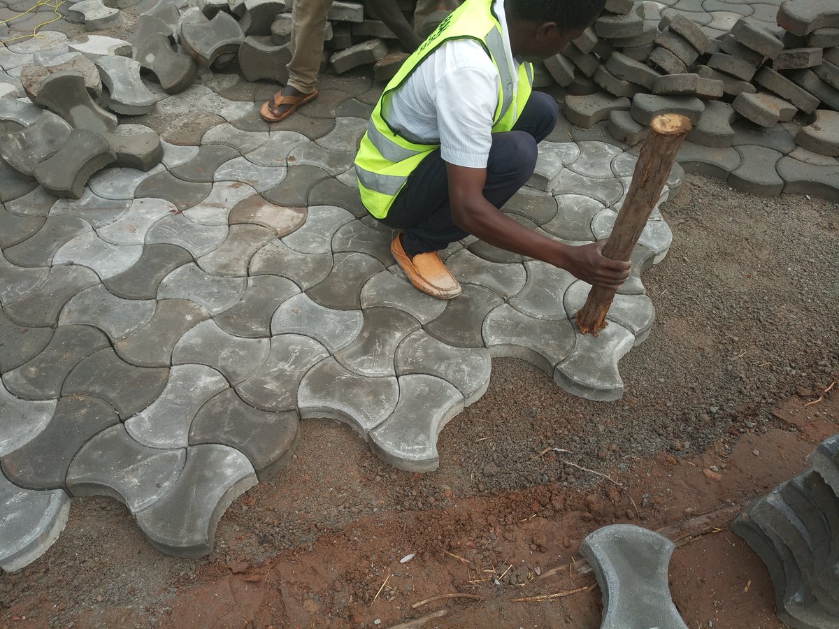 winkotchavez's tweet photo. Compound Paving https://t.co/jUgubzmiAU