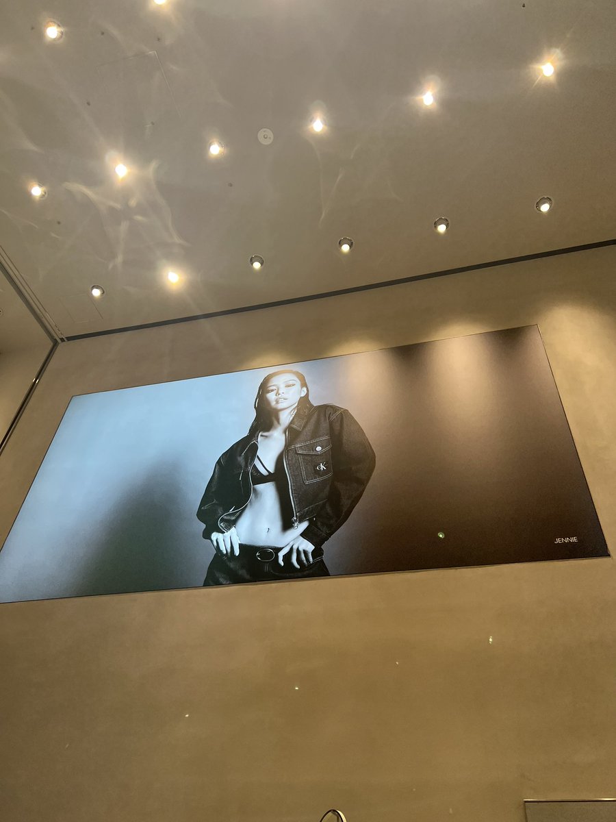 aaa6662525's tweet photo. 大阪きた！ロジェニいた！ https://t.co/mUQ1tP4kbb